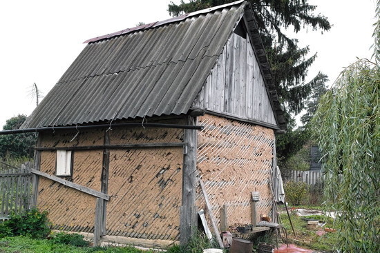 A wattle & daub shed in the UK