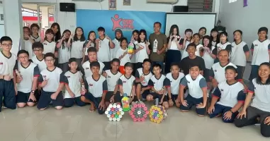 Workshop Perkenalan Ecobricks di Lingkungan KidsStar School Makassar  in  had 55 participants